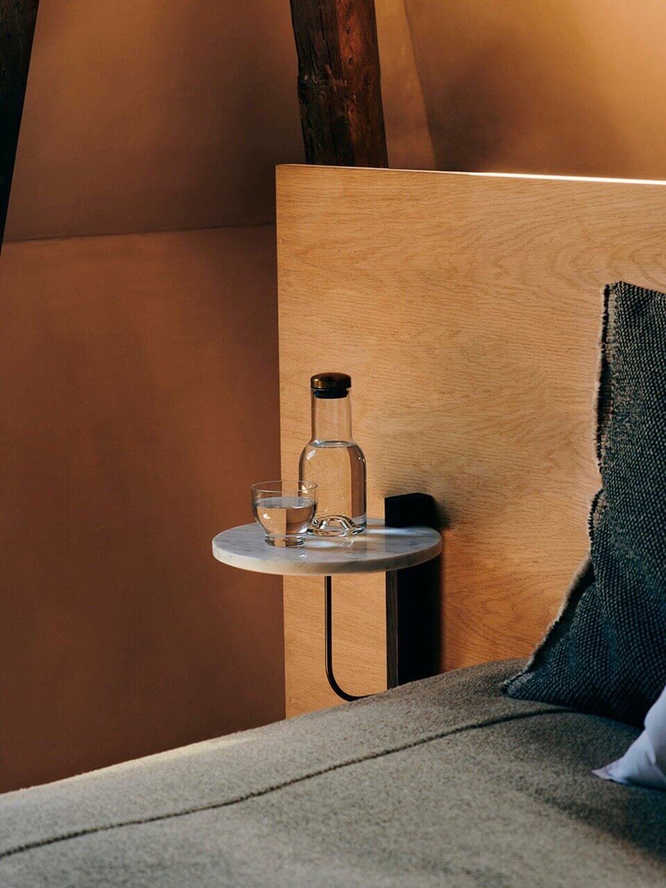 Corbel Shelf Bedside Table - Image 4