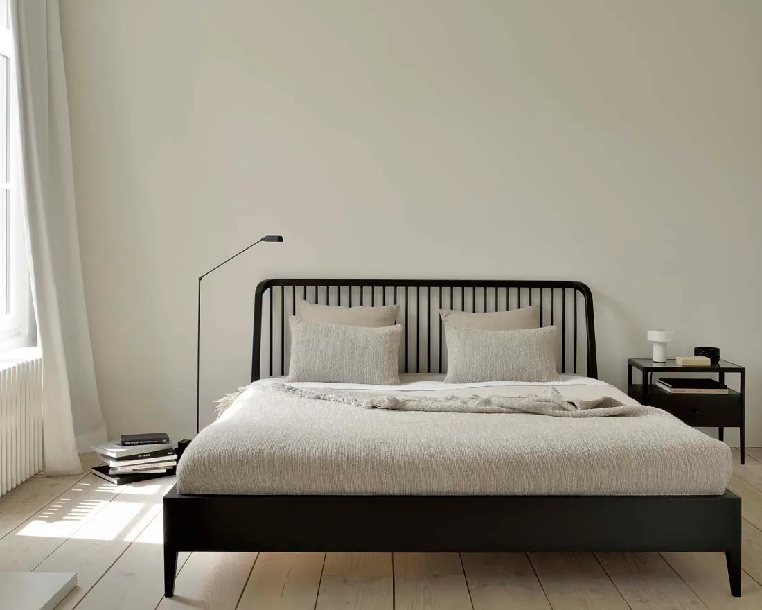 Ethnicraft Spindle Bed - Image 5