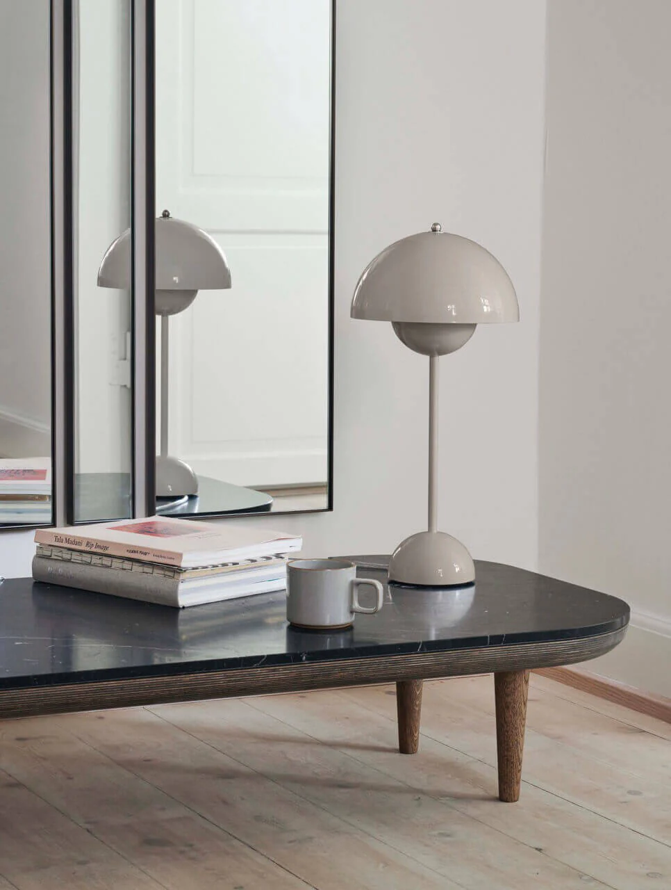 Flowerpot VP3 Table Lamp - Image 4