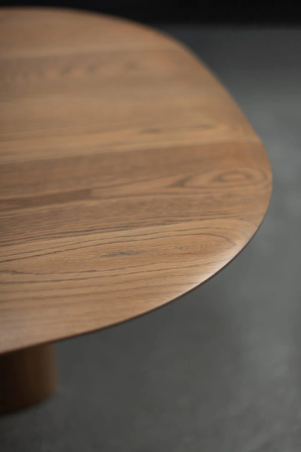 Kiri Dining Table 8 Seater - Image 4
