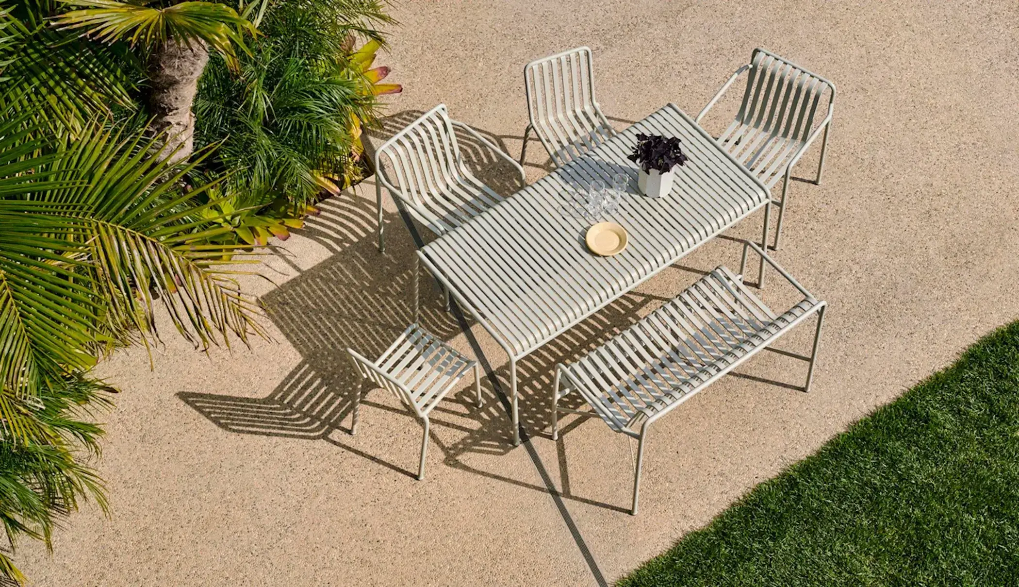 Palissade Table - Image 3