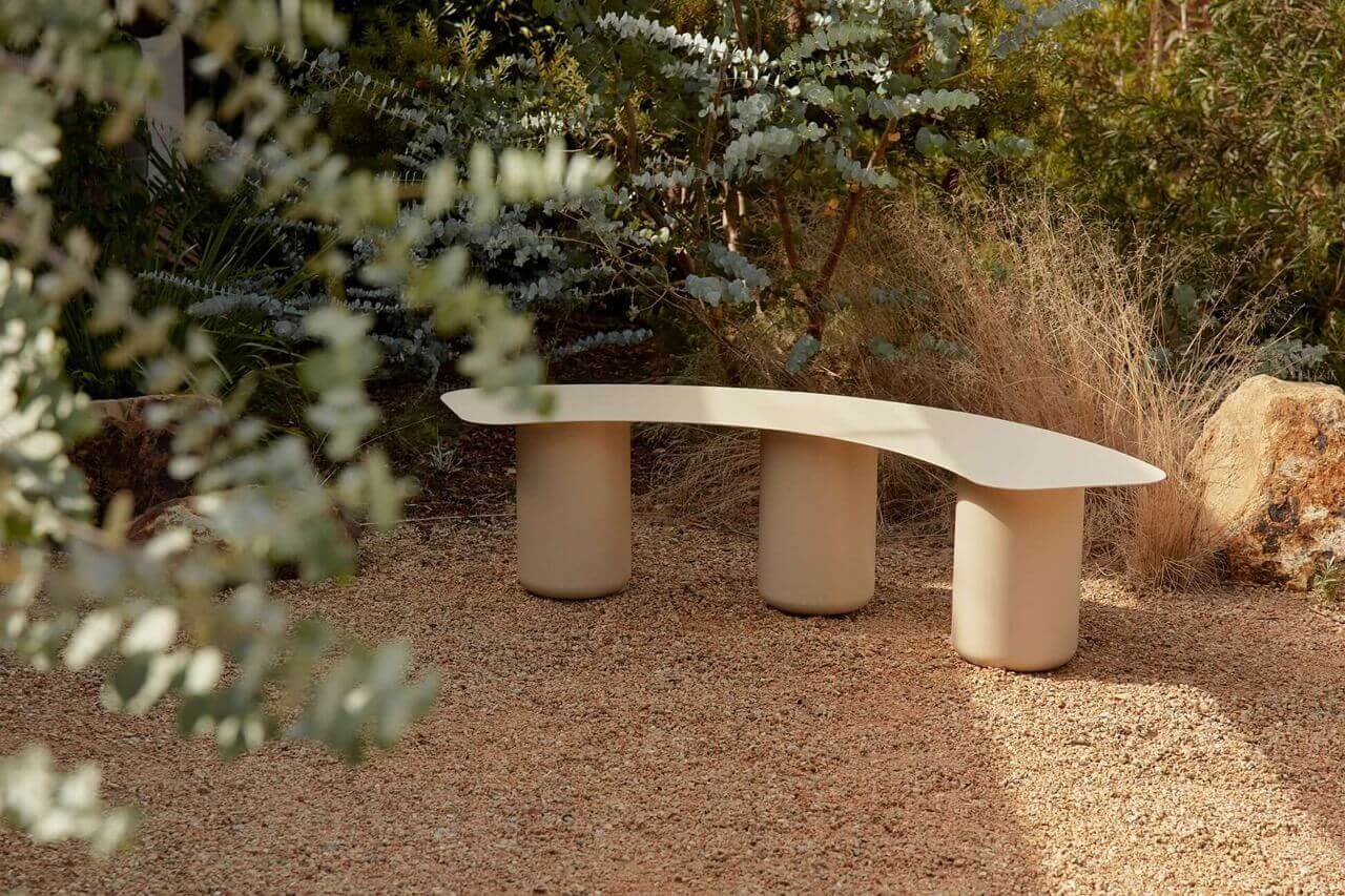 Sequence Curved Bench - Image 3